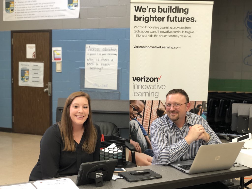 KGCLE's tweet photo. The Preps are getting kiddos ready for VILS iPad fast pass and rollout! #dpvils #btcle #breakthroughschools #ThisisCLE https://t.co/3tb3oNhYpg