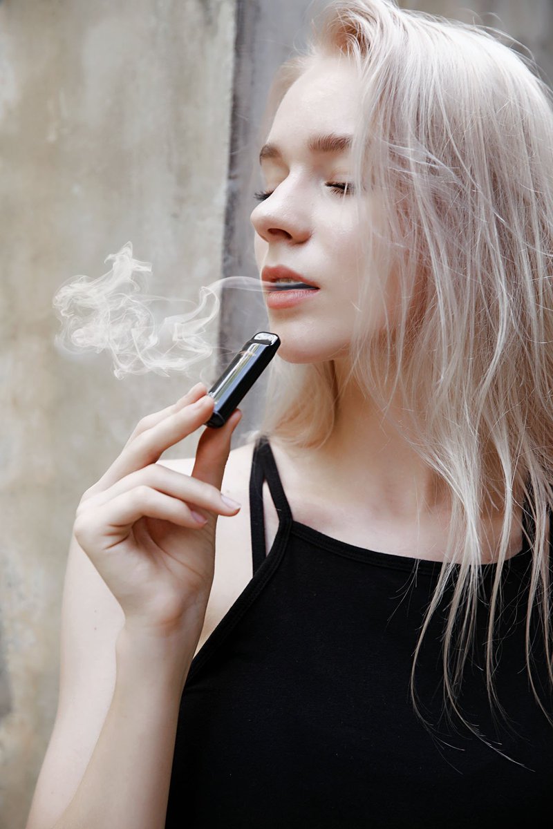 MaskKing_Korea's tweet photo. 주머니 속에 쏙!🤫
#maskking #CIGONE 으로 여름철 간편 베이핑 즐겨보세요💓
.
#vape #vaping #vaper #vapemod #vapekorea #mechmod #cloud #ecigar #sigelei #twiste #hellvape #vandyvape #vgod #vatoo #butterfly #zapjuice #전담 #전자담배 #모드기기 #베이핑 #베이퍼 #vapeart https://t.co/UOBrS5fDIO