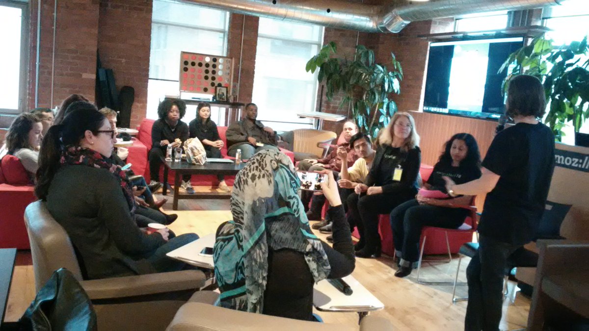 WelcomeHomeTO's tweet photo. Revisting #Migrahackto, one of our many amazing collaborations with the @MCISLanguages team: https://t.co/ENjYdCZUaM #HeartsAndMinds #civictech #opendata @OpenGovON #onpoli https://t.co/yTIVLvLGmo