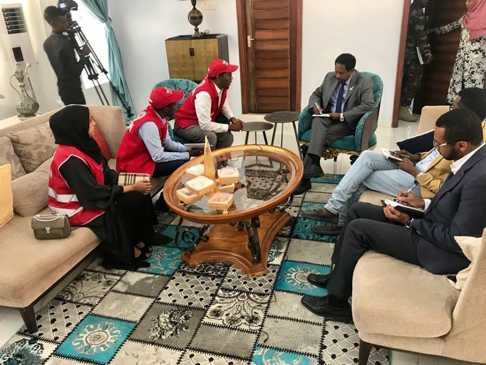 AaminAmbulance's tweet photo. @AaminAmbulance met with @engyarisow Mayor and Governor of Mogadishu to explore possible areas of collaboration for the provision of MOG emergency service delivery. @MunicipalityMog @SomaliPM @TC_Mogadishu @USAIDOTI @IOM_Somalia @gconway_UNDP @SRSGKeating @Moadow @AbdiAddow1 https://t.co/JWmUc9YDuw