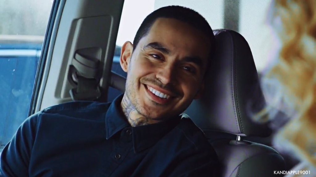 Hajer Okok Is It Normal To Love The Bad Character In The Whole Show Cuz I Am This Cutie Should Stop Smiling Am Shipping Him With Beth They Look