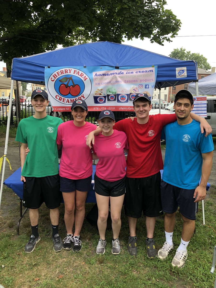 CFC_CherryFarm's tweet photo. On Salem Common at The Ice Scream Bowl ready to serve the masses. #salem #HeritageDays #icescreambowl2018 #cherryfarmcreamery #summertime https://t.co/M2jJfHPRCR