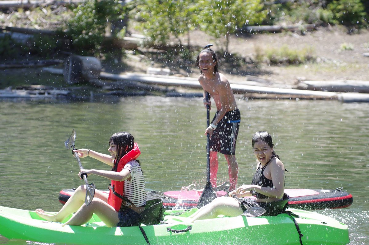 LaneTitans's tweet photo. Some great moments from Lane International Program's trip to Scout Lake. Great way to beat the heat and enjoy the Oregon outdoors. #LifeatLane https://t.co/xSuemxFBFQ