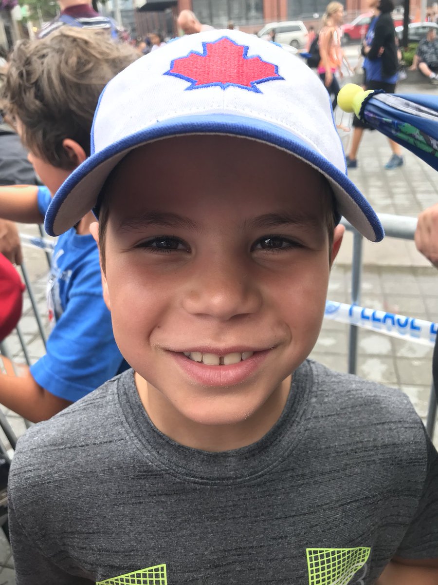 NewmanAlison11's tweet photo. #letsgobluejays https://t.co/YE60cVIHTO