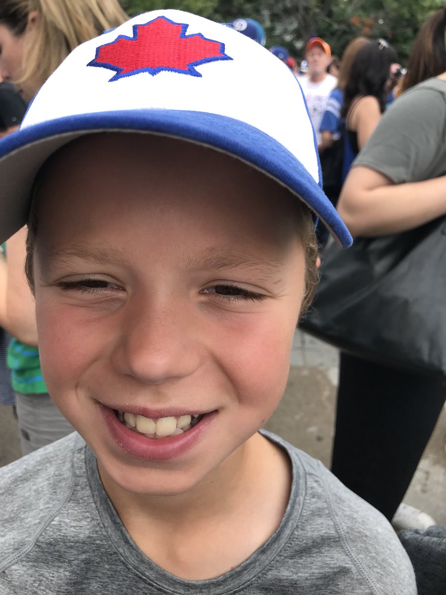 NewmanAlison11's tweet photo. #letsgobluejays https://t.co/YE60cVIHTO