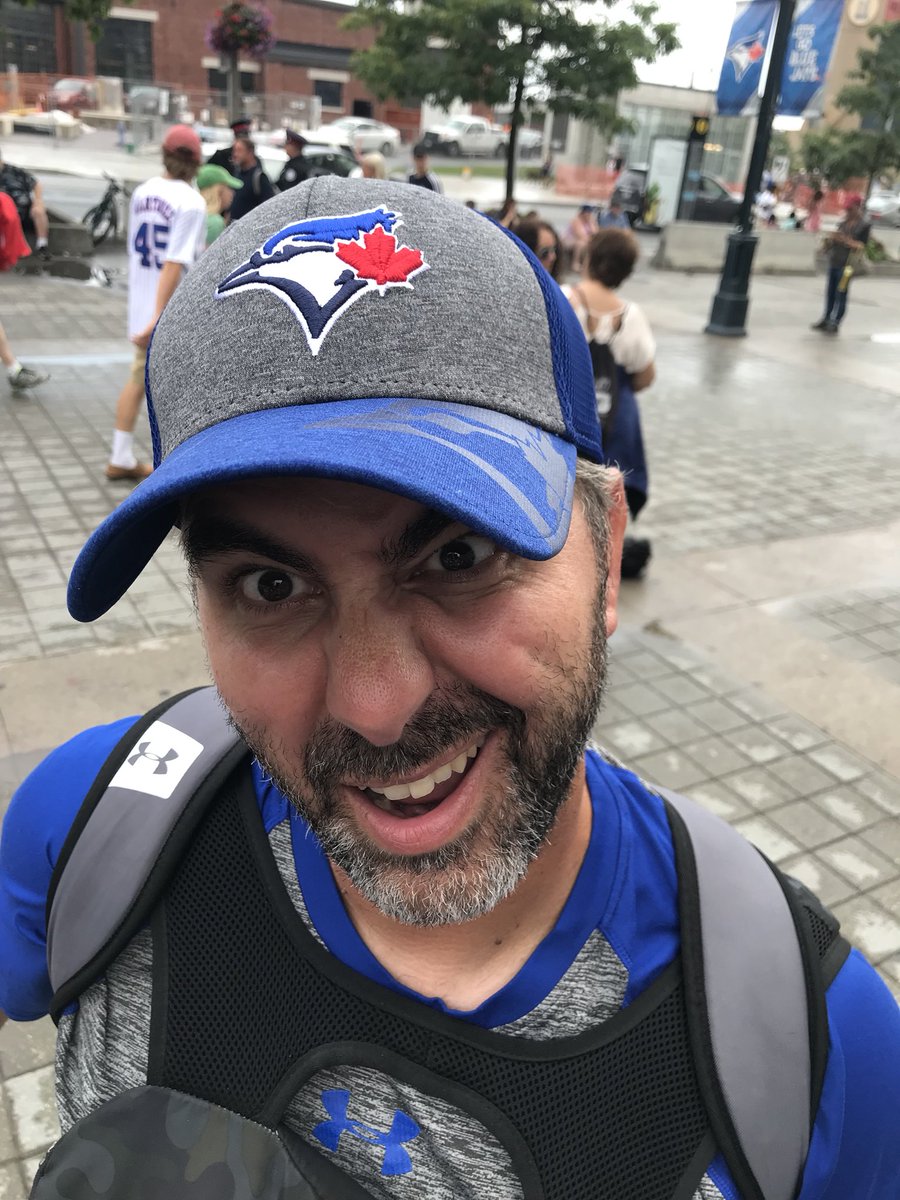 NewmanAlison11's tweet photo. #letsgobluejays https://t.co/YE60cVIHTO