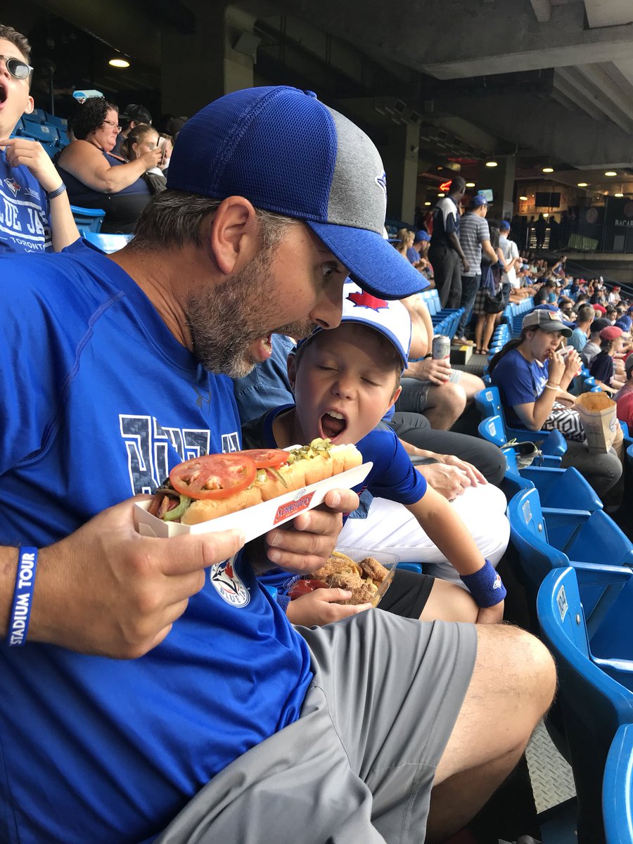 NewmanAlison11's tweet photo. #letsgobluejays https://t.co/BQfJq88iiT