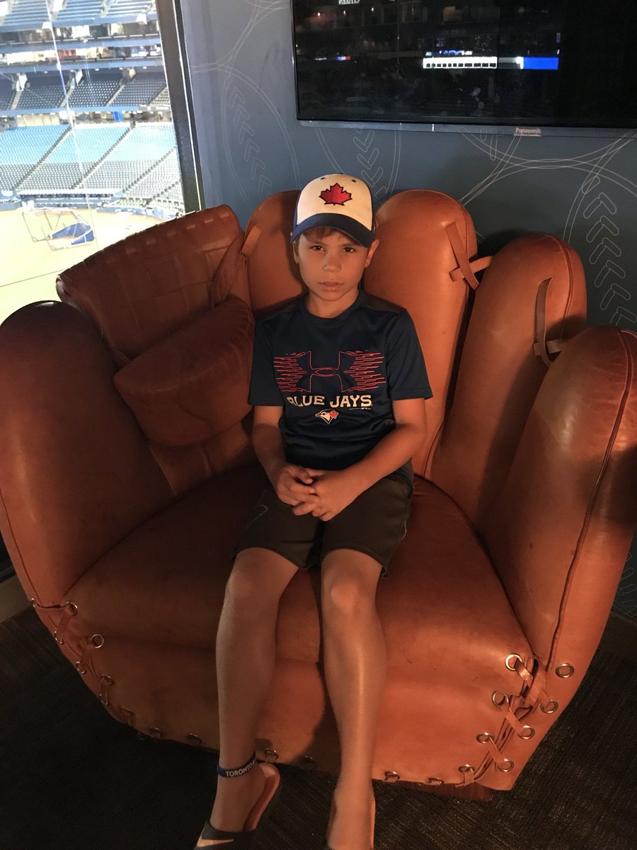 NewmanAlison11's tweet photo. #letsgobluejays https://t.co/BQfJq88iiT