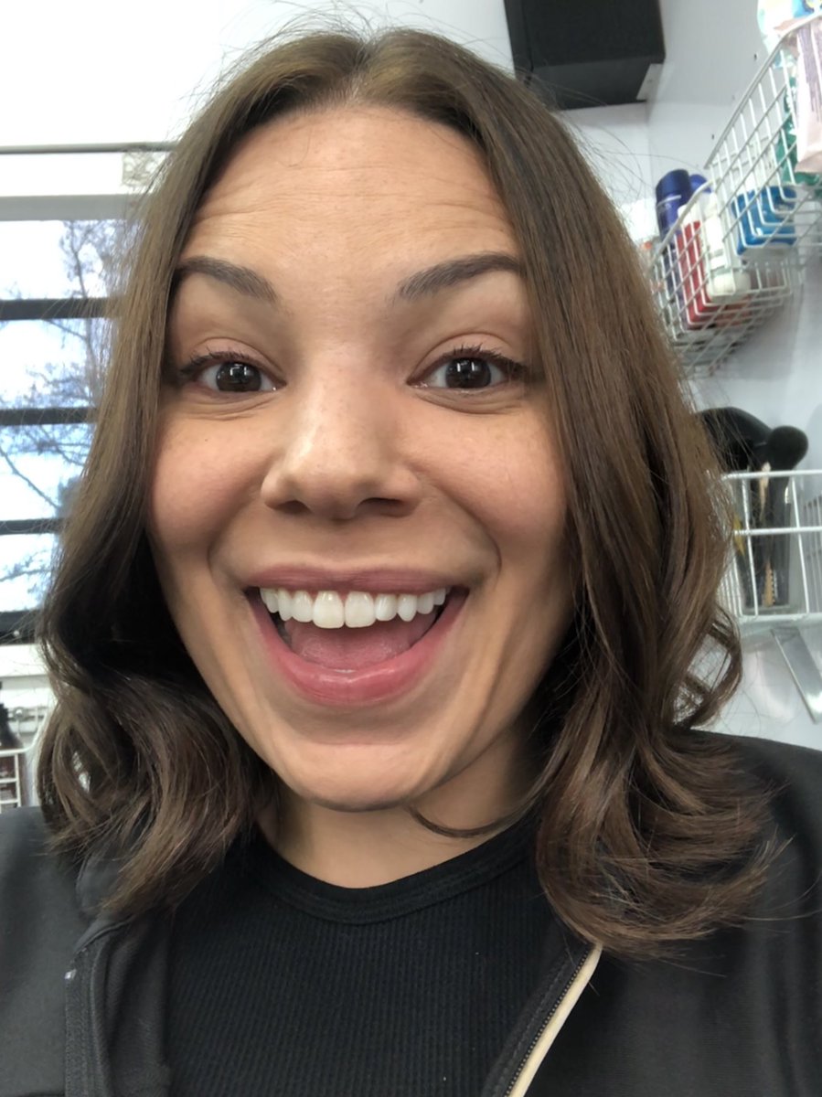 GloriaGarayua's tweet photo. I DID IT!!!! I Cut my hair!!!!! Wow!!! Do you like it?
.
.
#NailedIt #IAmAnActor #Actor #OnMyWay #Adventure #LoveWhatIDo #TVSeries #International #Overseas #IBookedAJob #Sydney #NSW #Australia #NewLook
#SetHair #Hair #Haircut #ShortHair #ForMyRole #ForMyArt #TVSeries https://t.co/4na0iSy0L6