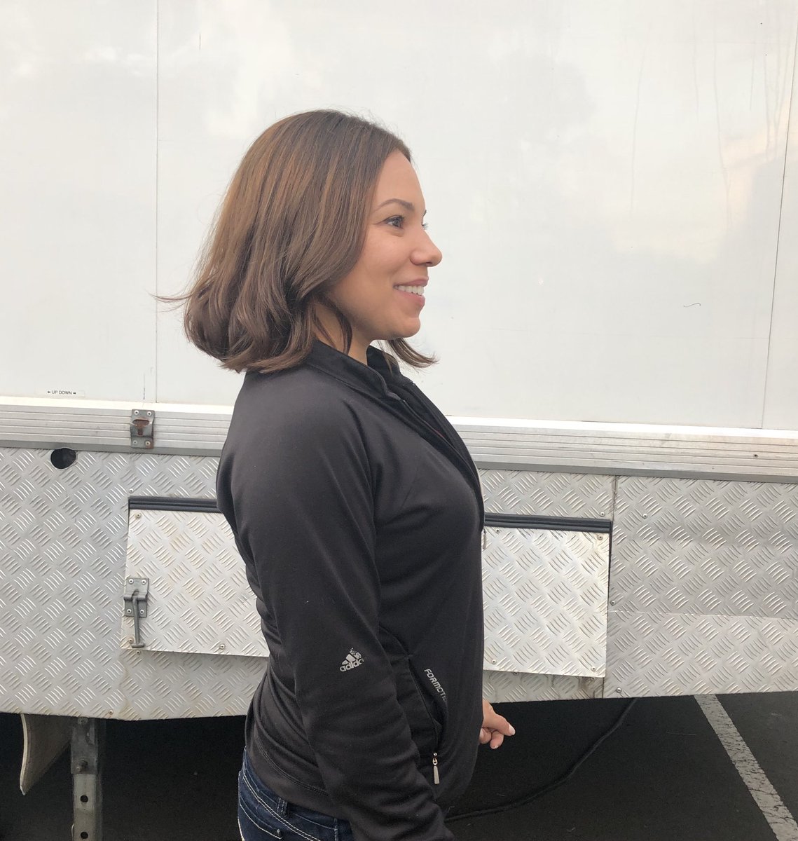 GloriaGarayua's tweet photo. I DID IT!!!! I Cut my hair!!!!! Wow!!! Do you like it?
.
.
#NailedIt #IAmAnActor #Actor #OnMyWay #Adventure #LoveWhatIDo #TVSeries #International #Overseas #IBookedAJob #Sydney #NSW #Australia #NewLook
#SetHair #Hair #Haircut #ShortHair #ForMyRole #ForMyArt #TVSeries https://t.co/4na0iSy0L6