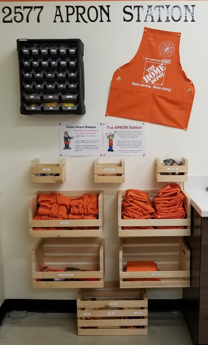 ParkvilleHD2577's tweet photo. Thanks to @KellyT_2577 for helping me put the apron station together. Maybe one day we will learn how to use a level!! #ApronStation  #GetYourOwnApron #ParkvilleRocks #GirlPower #WeBuildStuff @Cmisotti15 @b_mungul @Ingram5Curtis https://t.co/5pP8lmfYd0