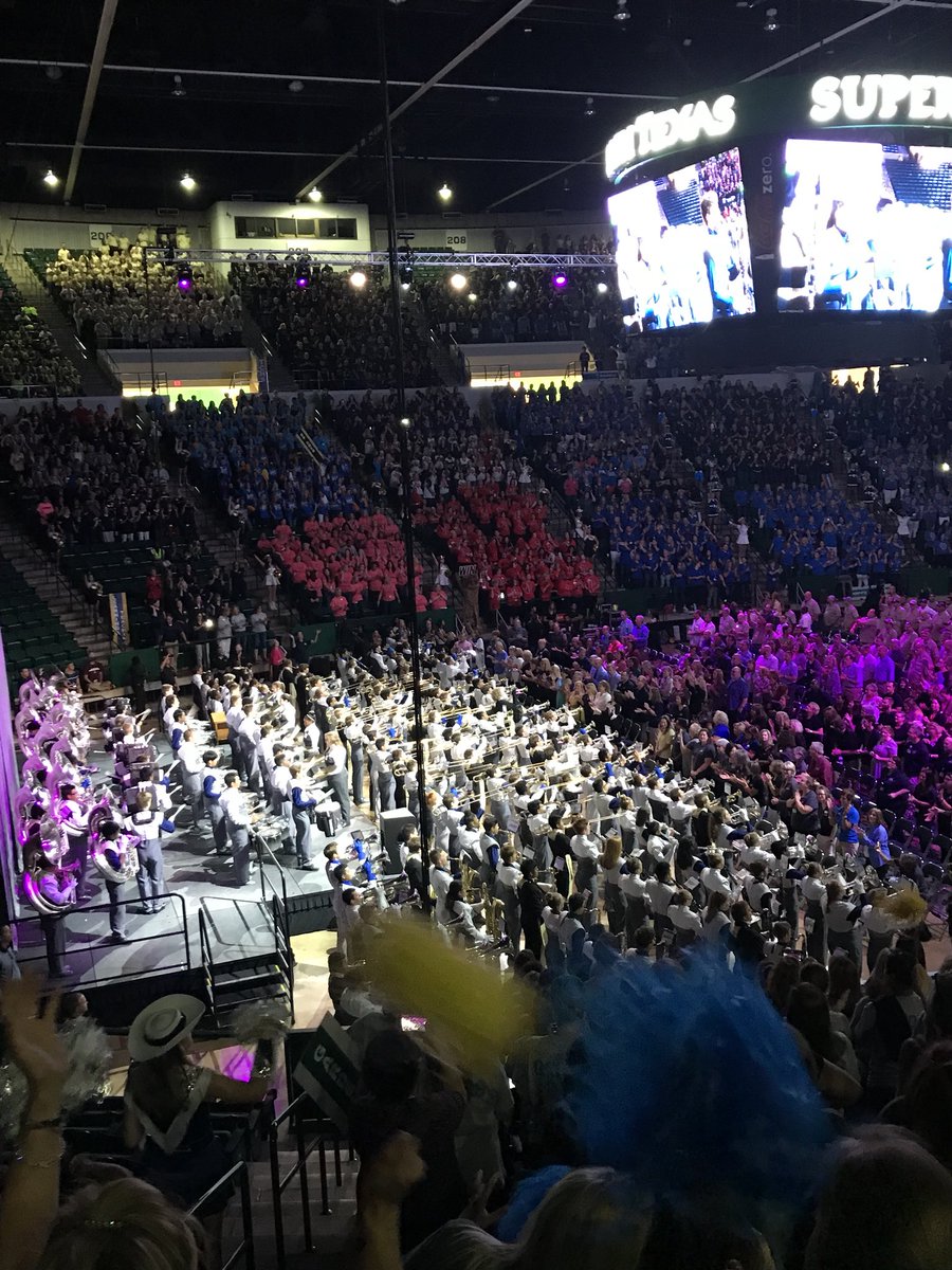 Lewisville ISD Fine Arts (@fineartslisd) on Twitter photo Fine Arts programs are THRIVING in <a href="/LewisvilleISD/">Lewisville ISD</a> ! Kudos to our Bands, Cheerleaders, Drill Teams, Theatre students, and STUCO members for making 2018 Convocation an event to remember πππππ Fine Arts programs are THRIVING in <a href="/LewisvilleISD/">Lewisville ISD</a> ! Kudos to our Bands, Cheerleaders, Drill Teams, Theatre students, and STUCO members for making 2018 Convocation an event to remember πππππ