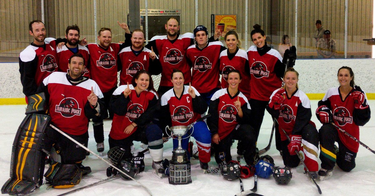 EMHLHockey's tweet photo. Congratulations to our 2018 Summer COED Division A Champions- Jurassic Puck 🏆🏒
Great season guys and gals!
#yeg #Edmonton #rechockeyyeg #emhl #hockey #yeghockey #Edmontonhockey #beerleague https://t.co/XPMorSgqMy