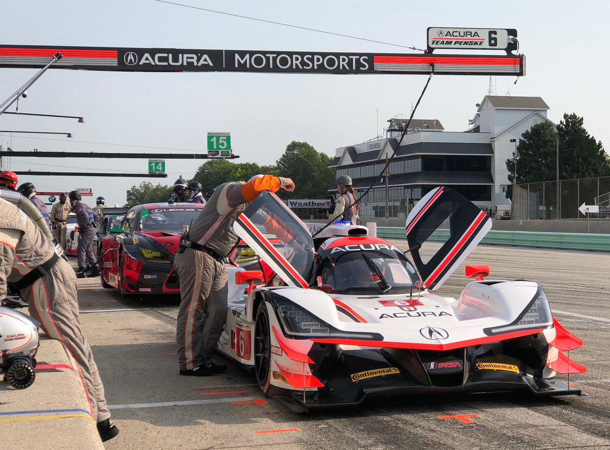RaceRadford's tweet photo. #Bondurant enjoyed another great @IMSA @WeatherTech race weekend @roadamerica, one of North America's premier tracks, with Hot Laps and Safety Car duties. A capacity crowd witnessed the Core Autosports LMP2 team's 2nd consecutive win during the #CTRRS. https://t.co/BrSvm9AwL1
