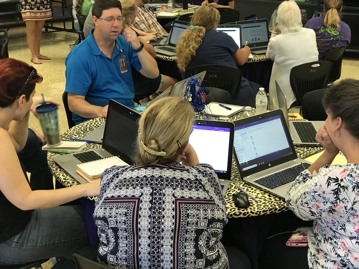 MikeLastra57's tweet photo. Thank you @msambassador6 for coming out to show the Eastside staff all about @OneNoteEDU ! Can’t wait to have you out again! https://t.co/VGfXFtuwl0