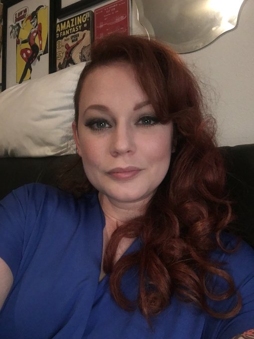 My filthy Slave paid for my beautiful hair https://t.co/Tiujgr2aNE<a href="/tag/burlesque"class="tags"><span>#burlesque</span></a><a href="/tag/blacklipstick"class="tags"><span>#blacklipstick</span></a><a href="/tag/blacklightmakeup"class="tags"><span>#blacklightmakeup</span></a>