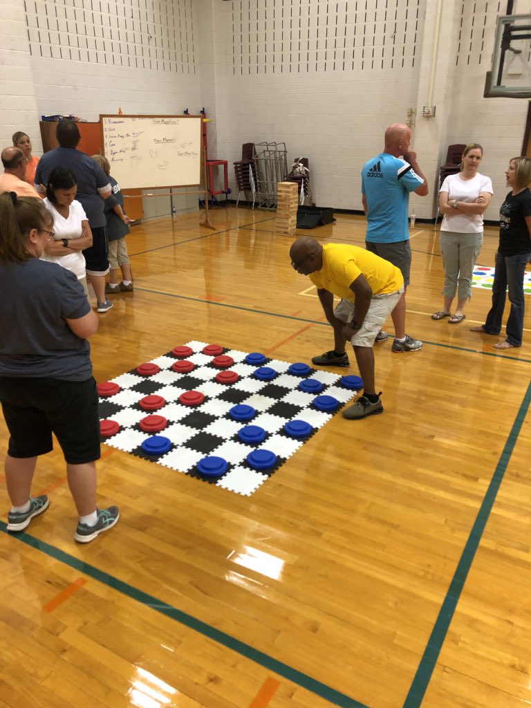 BNick33's tweet photo. Great experiences and lots of smiles at @Rockwallquest today! Winning teams have fun and work together to accomplish more. #QuestLeads #ILoveRockwallISD https://t.co/OyyXHwmzbV