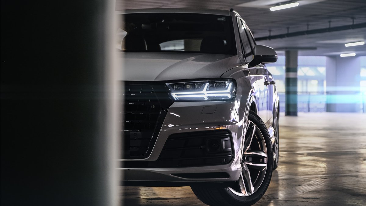 TopCarLeaseDeal's tweet photo. The Audi Q7 quite aptly carries the tag as one of the most capable SUVs out there...
It's our favorite, what about you?

#AudiQ7 #BestSUV #CarLease

https://t.co/nbmMl0LYjB https://t.co/hUXjtICbXf