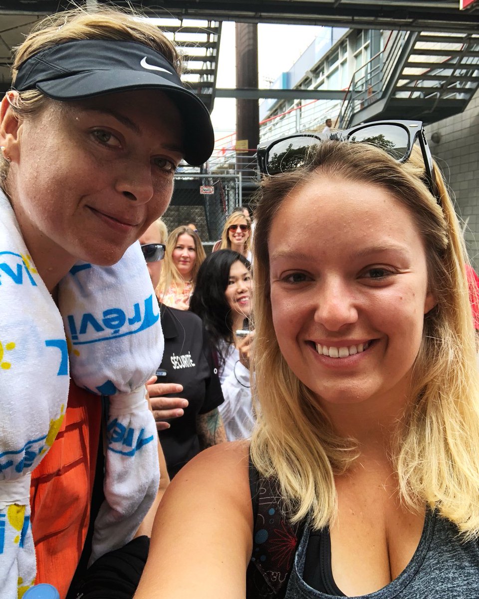 SpacePova's tweet photo. Maria with lucky fan at #CoupeRogers on Wednesday. 😊 https://t.co/hk9Ly43Cmq https://t.co/Eo6gxjqQ33