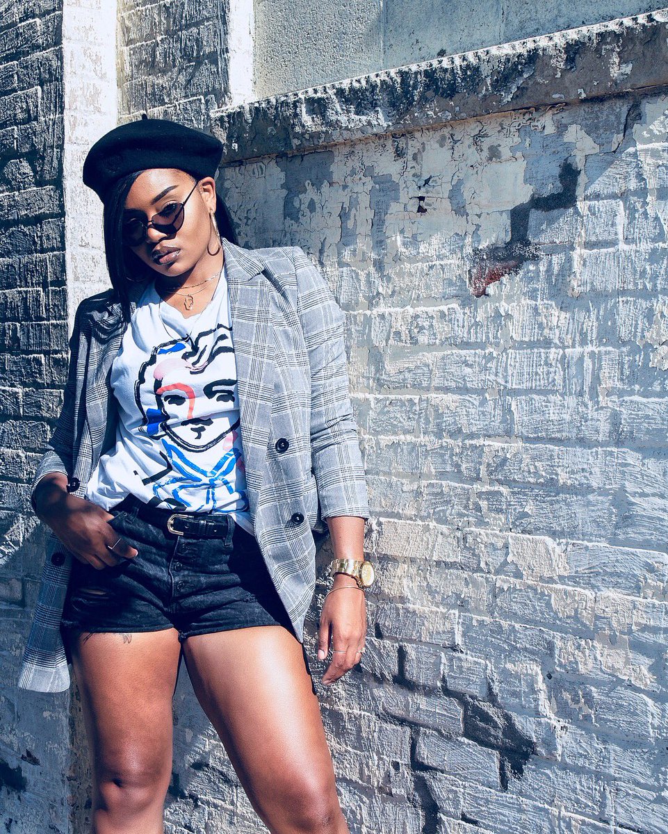 uncommonstylist's tweet photo. Style for Style

#personalstyle #stylist #whatiwore https://t.co/h6skAlxyPs