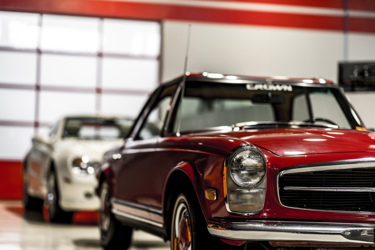 NEW ARRIVAL ALERT: Who can guess the Year and Model of this cruiser? We want exact details! #mercedesbenz #mercedes #W113 #benz #benzfans #benzlovers #classic #classiccar #classicbenz #car #cool #classic #carswithoutlimits #oldschool #oldtimer #youngtimer #vintage #instacar