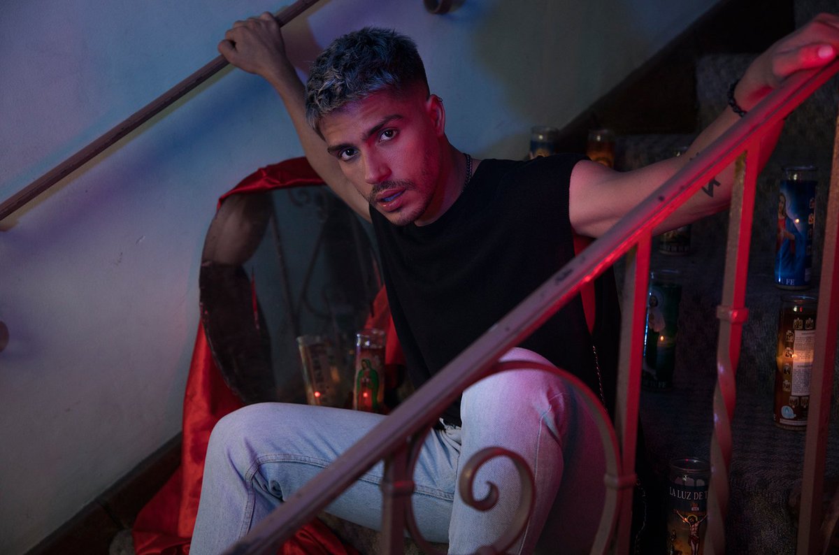 billboard's tweet photo. Venezuela's Peche on his journey, new single and filmmaking https://t.co/FKsu7YYE2L https://t.co/UCNYqyzXrv