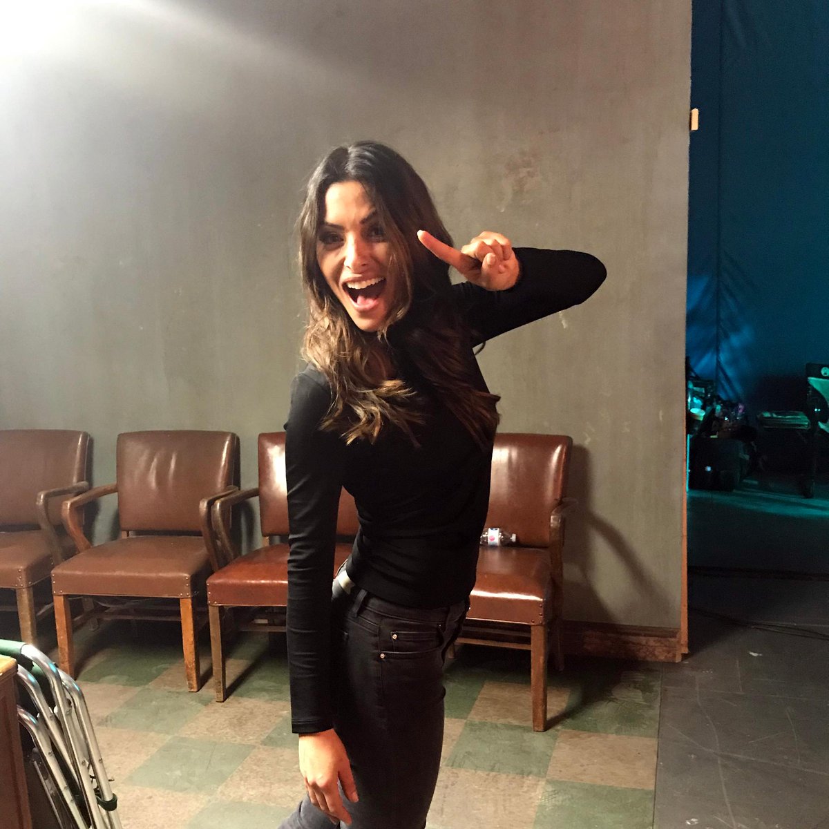 NBCReverie's tweet photo. There's only one way to escape. ONE HOUR until the #Reverie season finale. https://t.co/spmrTG8aNS