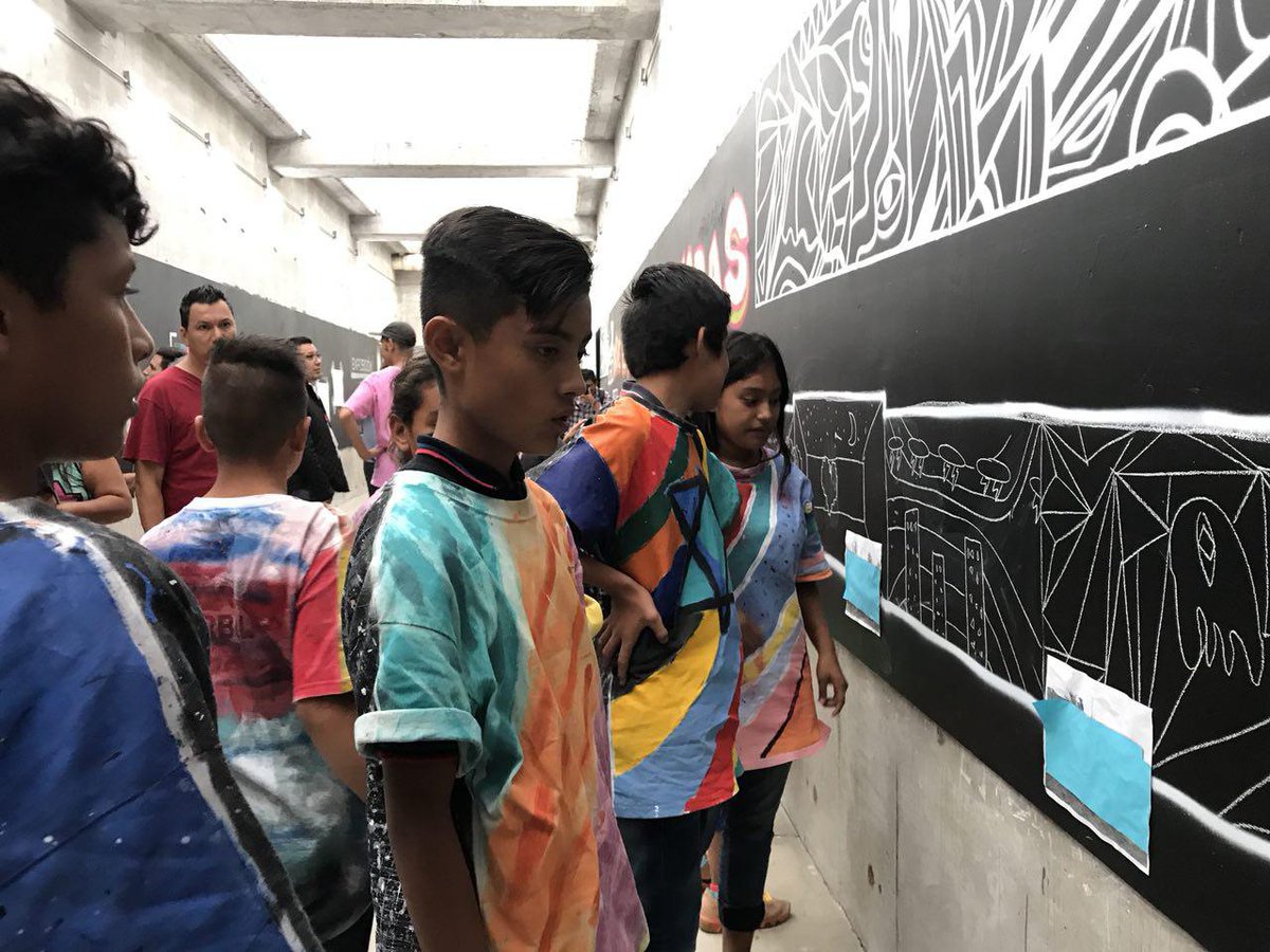 GobTlajomulco's tweet photo. La galería del taller del dibujo y el proceso creativo del mural se encuentra en #LabASETlajo, asiste y conócela. 😍😉 https://t.co/3z4ZzuHNvW