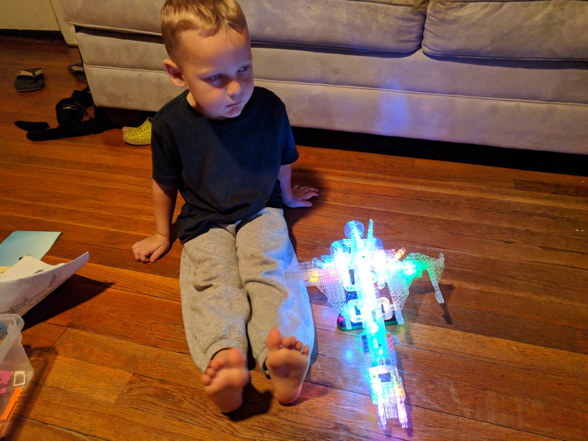 MoontowerMakers's tweet photo. My 3.5 year old was super excited about building the "star cruiser". Making with him is one of my favorite types of making! https://t.co/8mqbEP2eMV