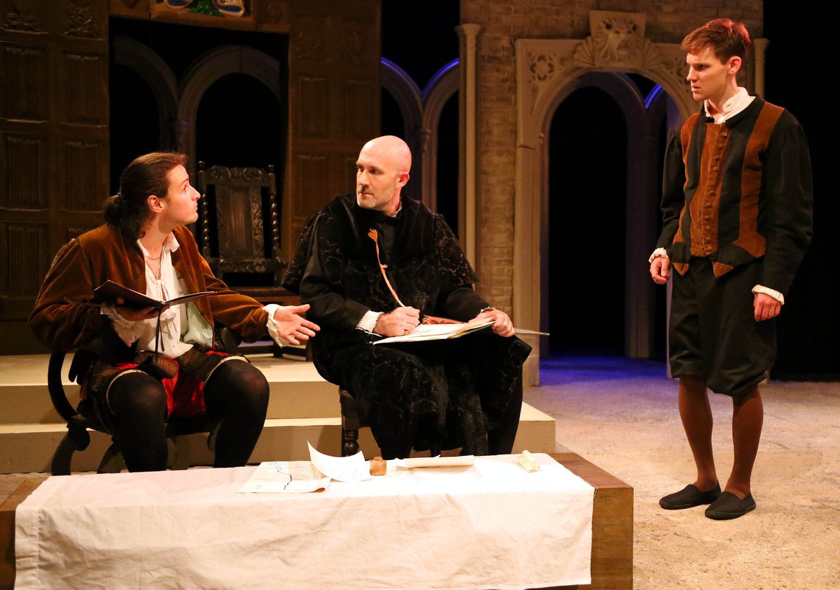 johnchapman398's tweet photo. The Six Bad Puns of Henry VIIII (4)
Q: Which wife displayed a lack of moral fortitude?
A: Katherine Coward
@towertheatre present @Wolf_Hall_2018  🐺 🏰August 13 - 17 @minacktheatre @ILoveCornwallUK @wozzoncornwall @porthcurnotoday
#showismuchbetterthanthejoke https://t.co/FjADEUadi1