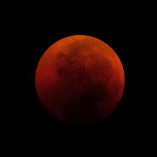 pjodde's tweet photo. @Cmdr_Hadfield Closeup https://t.co/IKAAZMXtX6
