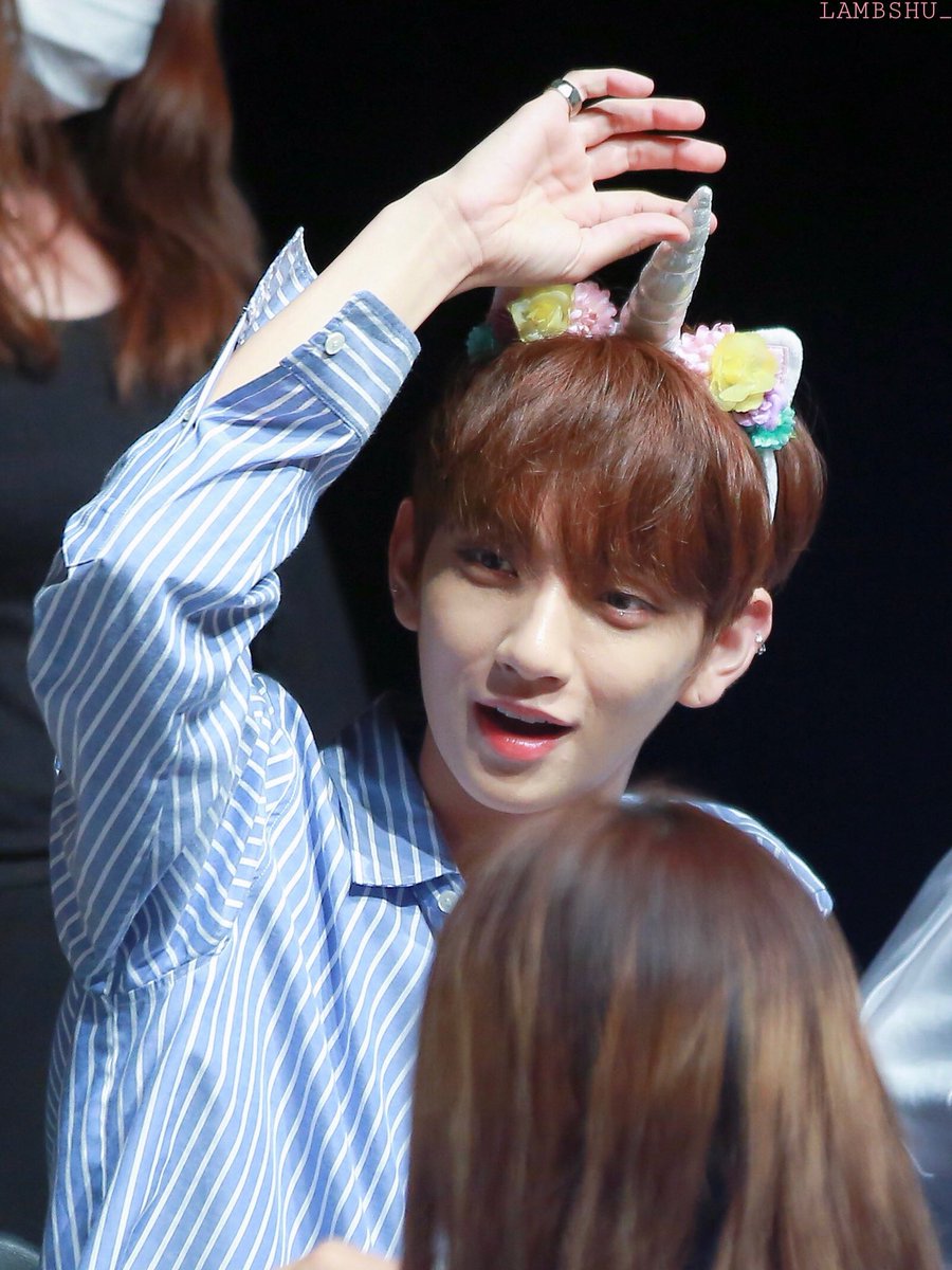 lambshu_'s tweet photo. 180728 일지아트홀
😹😻😹😻

#세븐틴 #SEVENTEEN #조슈아 #지수 #joshua #洪知秀 @pledis_17 https://t.co/zBfv5n0p0Z