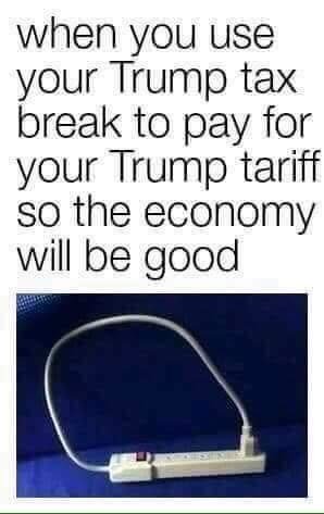 StopTrump2020's tweet photo. 😂😂😂😂😂 https://t.co/KbMsOckdpc