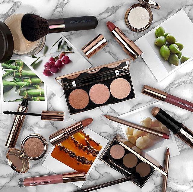 stylehubapp's tweet photo. We can't help but stare at @fromluxewithlove's collection. Isn't she lovely? ❤️💄✨ https://t.co/6jAsxpLBzU https://t.co/RiQ7xuDpIc