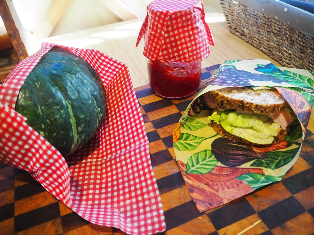 We're going to be running an awesome Zero Waste Workshop Aug. 16, 6pm at Britannia Community Centre. Come out and learn about eliminating waste in the kitchen and how to make beeswax wraps!! eventbrite.ca/e/zero-waste-i…