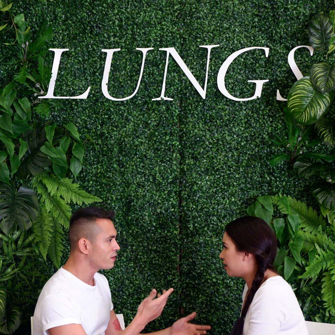 ijakesofficial's tweet photo. Lungs will be showing at the PowerMac Center Spotlight, Circuit Makati from Sept 22 to Oct 7, 2018. #LungsMNL @TheSandboxCo @9WTonline @ijakecuenca #SabJose #JakeCuenca https://t.co/wJWO8ZQ4J4