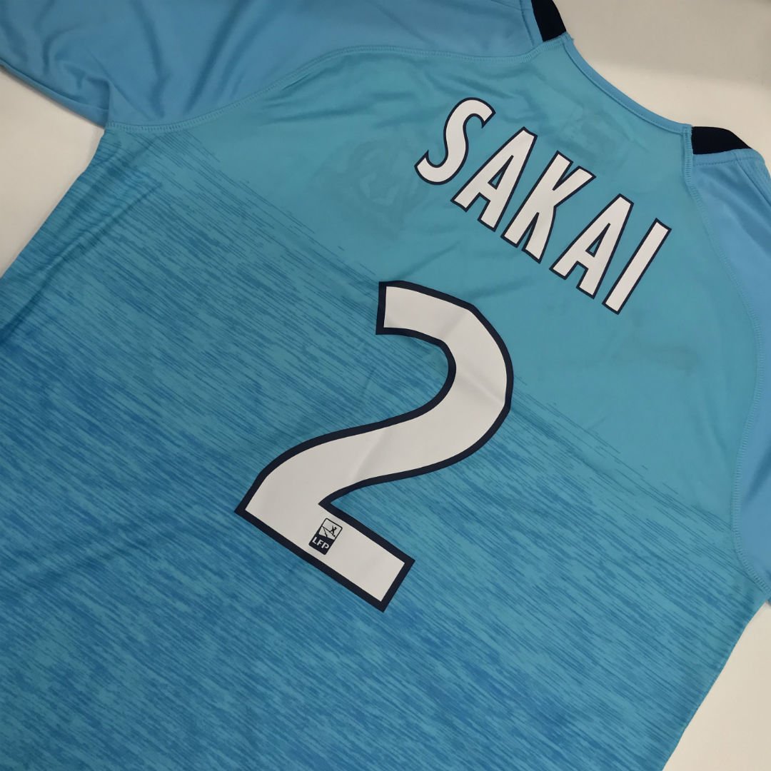 GoalJP_Official's tweet photo. ／
#リーグ・アン 開幕直前🇫🇷
プレゼントキャンペーン🎁
＼

日本代表 #酒井宏樹 のサイン&amp;ネーム・背番号が入る貴重な一着🇯🇵
海から着想を得たデザインもGood👍

🎁 #オリンピック・マルセイユ
🏆条件:@GoalJP_Official と @OM_Japanese をフォロー＆このTweetをRT
🎉当選者:1人
📆締切:08/16(木) https://t.co/3WGzSFkXDI