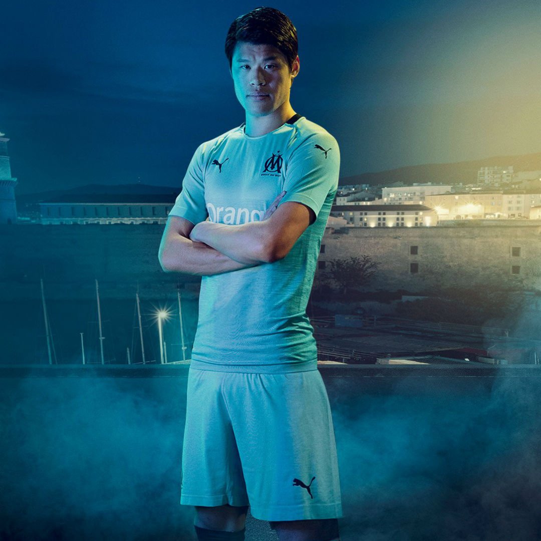 GoalJP_Official's tweet photo. ／
#リーグ・アン 開幕直前🇫🇷
プレゼントキャンペーン🎁
＼

日本代表 #酒井宏樹 のサイン&amp;ネーム・背番号が入る貴重な一着🇯🇵
海から着想を得たデザインもGood👍

🎁 #オリンピック・マルセイユ
🏆条件:@GoalJP_Official と @OM_Japanese をフォロー＆このTweetをRT
🎉当選者:1人
📆締切:08/16(木) https://t.co/3WGzSFkXDI