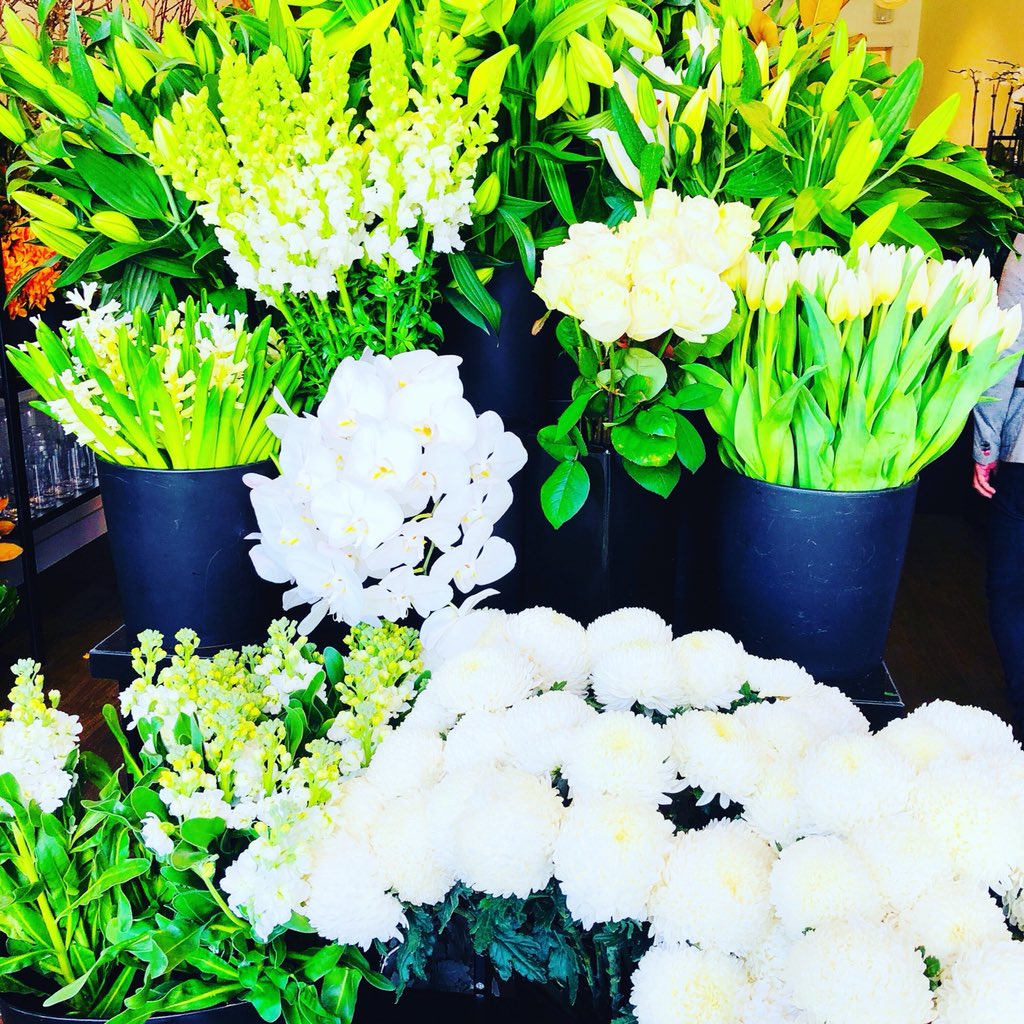 Wedding prep 😍❤️ 

#weddingplanning #gettingmarried #florallove #happyplace