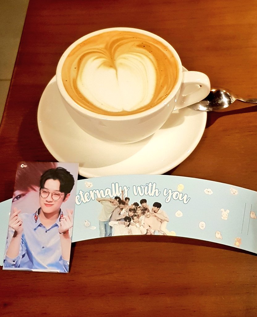 taestellations_'s tweet photo. [ coffeesmith bedok 4/8] thank you for the event !! rly liked the aesthetics and the cup sleeve + pc :) #0807W1year @0807W1YEAR https://t.co/t7skar24kt