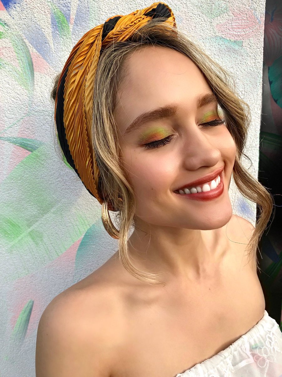 xcintakiehlx's tweet photo. Embracing the summer colors! 🌼
👀: @TheBodyShopIndo https://t.co/6RvvVvryXi