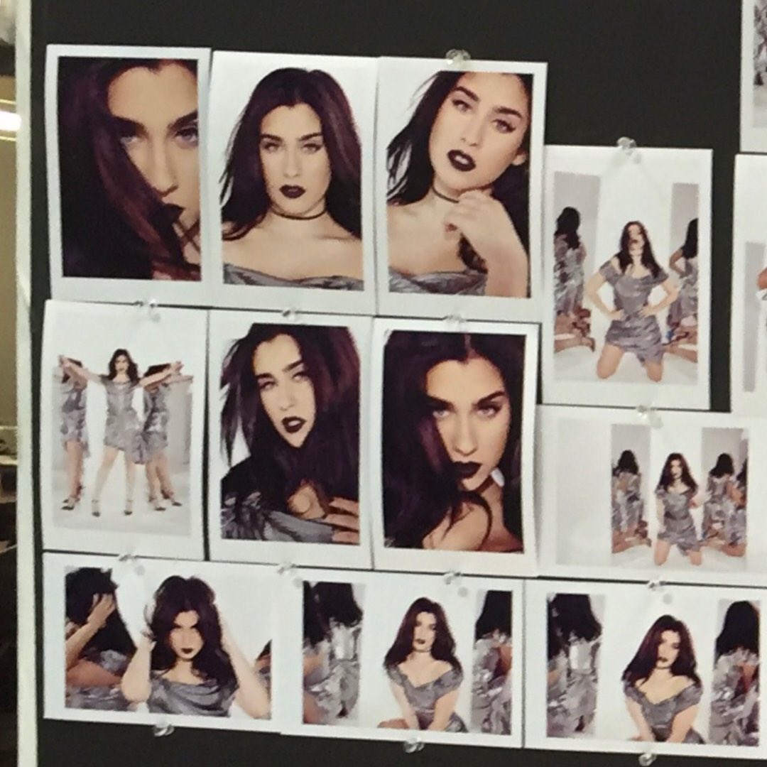 CamrenNews's tweet photo. Similar photoshoots and outfits https://t.co/FykwceVQuc