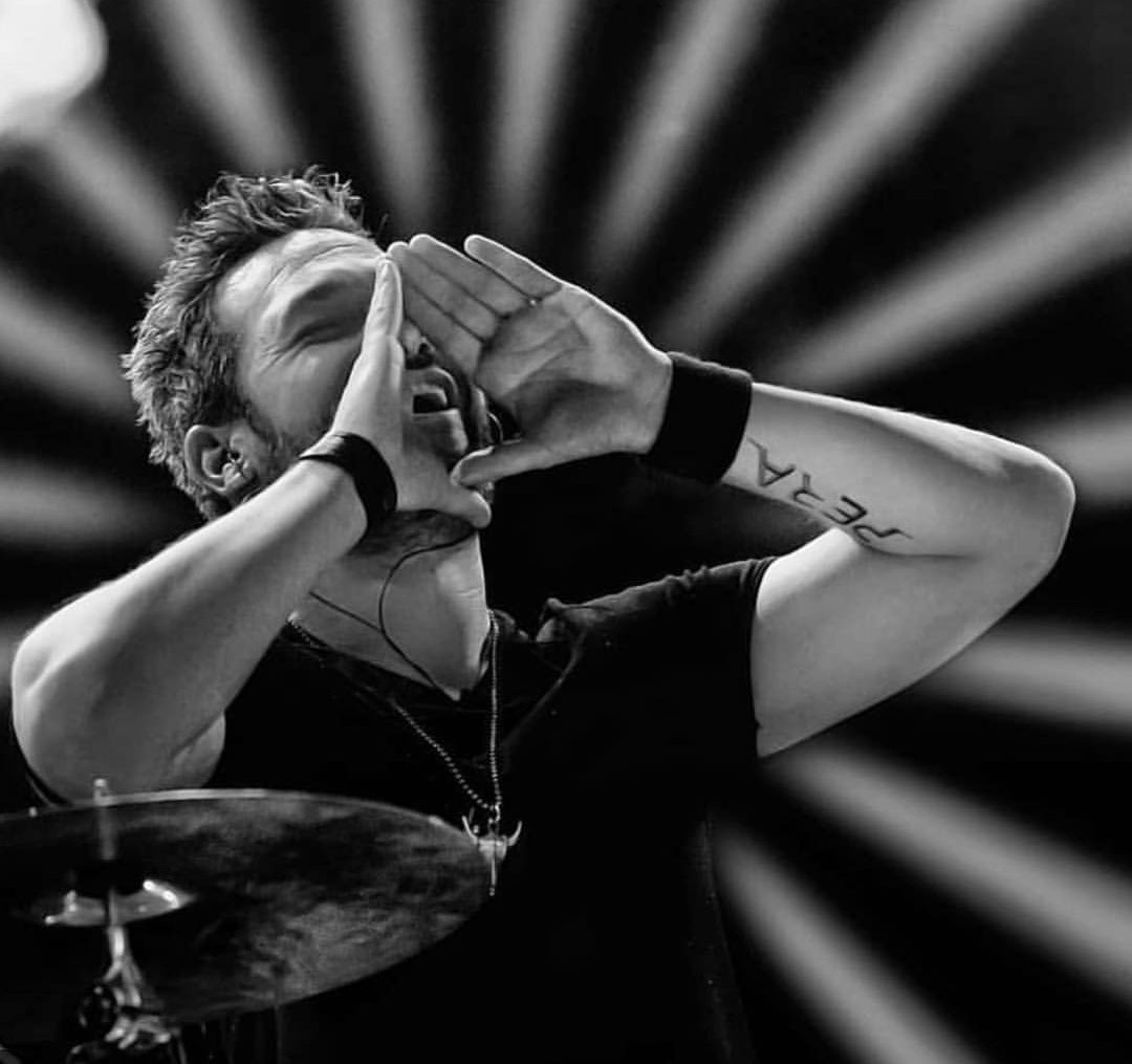 Sizi çok seviyorum <a href="/peraband/">PERA</a>