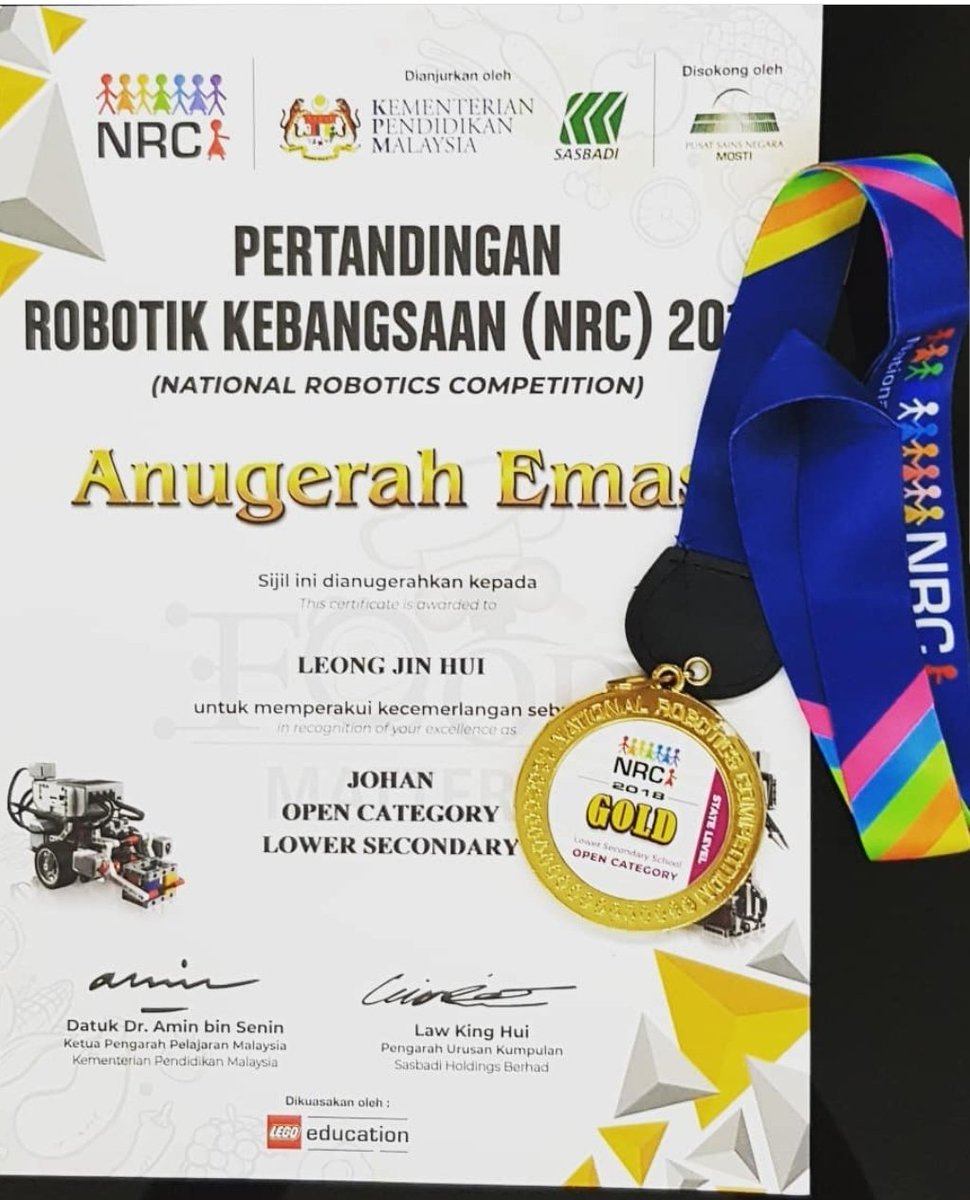 jamesljhui's tweet photo. I am pleased and very thankful to have received this award as it will have a significant impact on my future study. My next goal is to start my Robotics National Competition. I would like to thank #Mbsskl for continuing to provide support for my team and professional development. https://t.co/Gf2DoPi87o