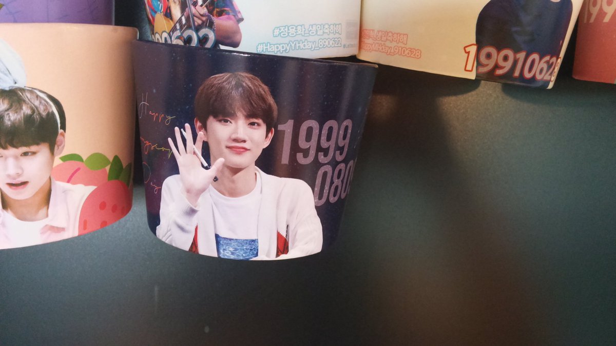 seop20809's tweet photo. @portrait809
포카하트 완성💕
포트레잇님 특전 하나같이 귀염뽀짝!!
#섭가탄신일 #형섭이오신날 https://t.co/3DWjwjJWrC