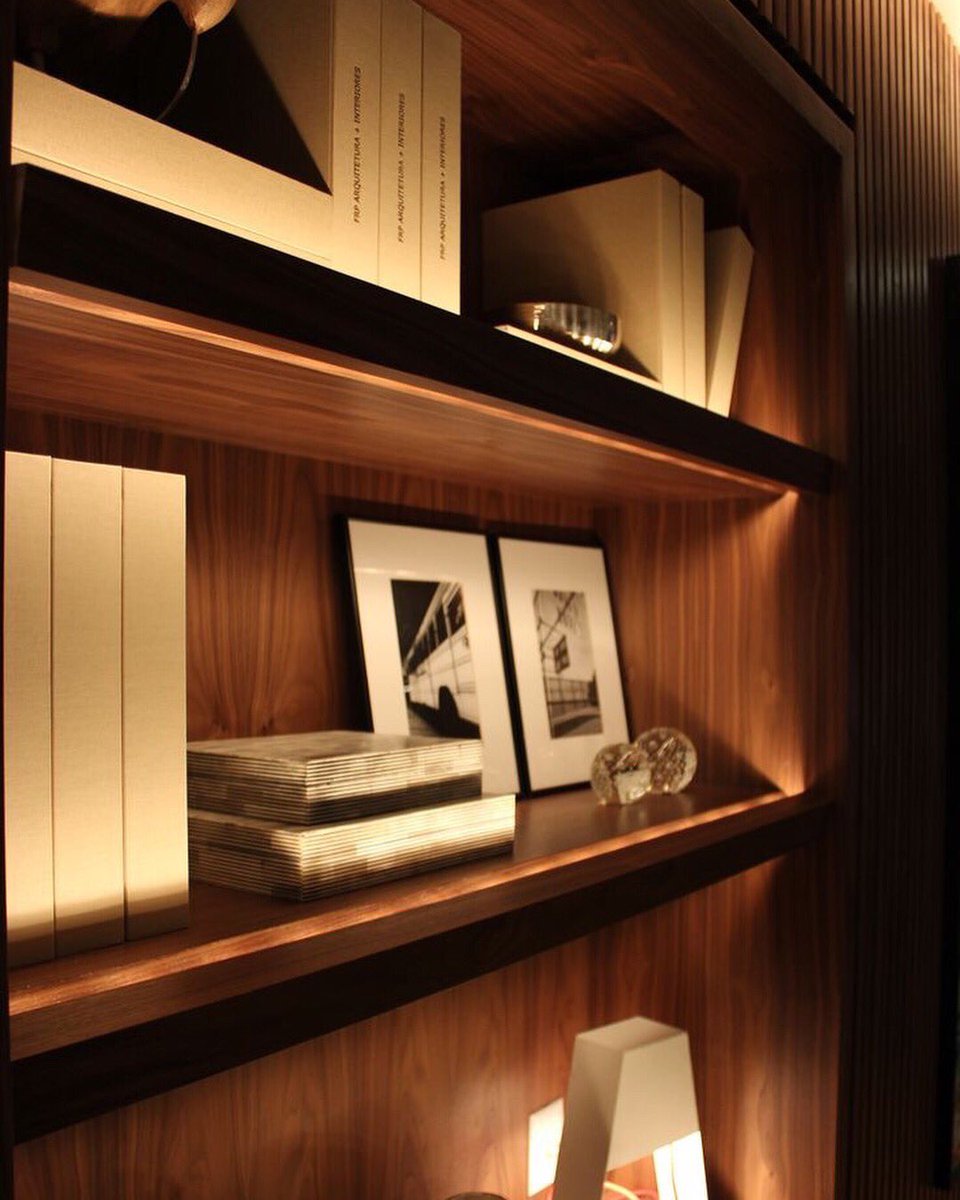 siena_led's tweet photo. This application can either be decorative lighting, as in the case of open shelving, or utility lighting when additional illumination is desired. Linear lighting, hidden behind the frame or recessed beneath the shelf, is most common. #ledlighting #shelflighting #extrusion #LED https://t.co/59qskxXZxz