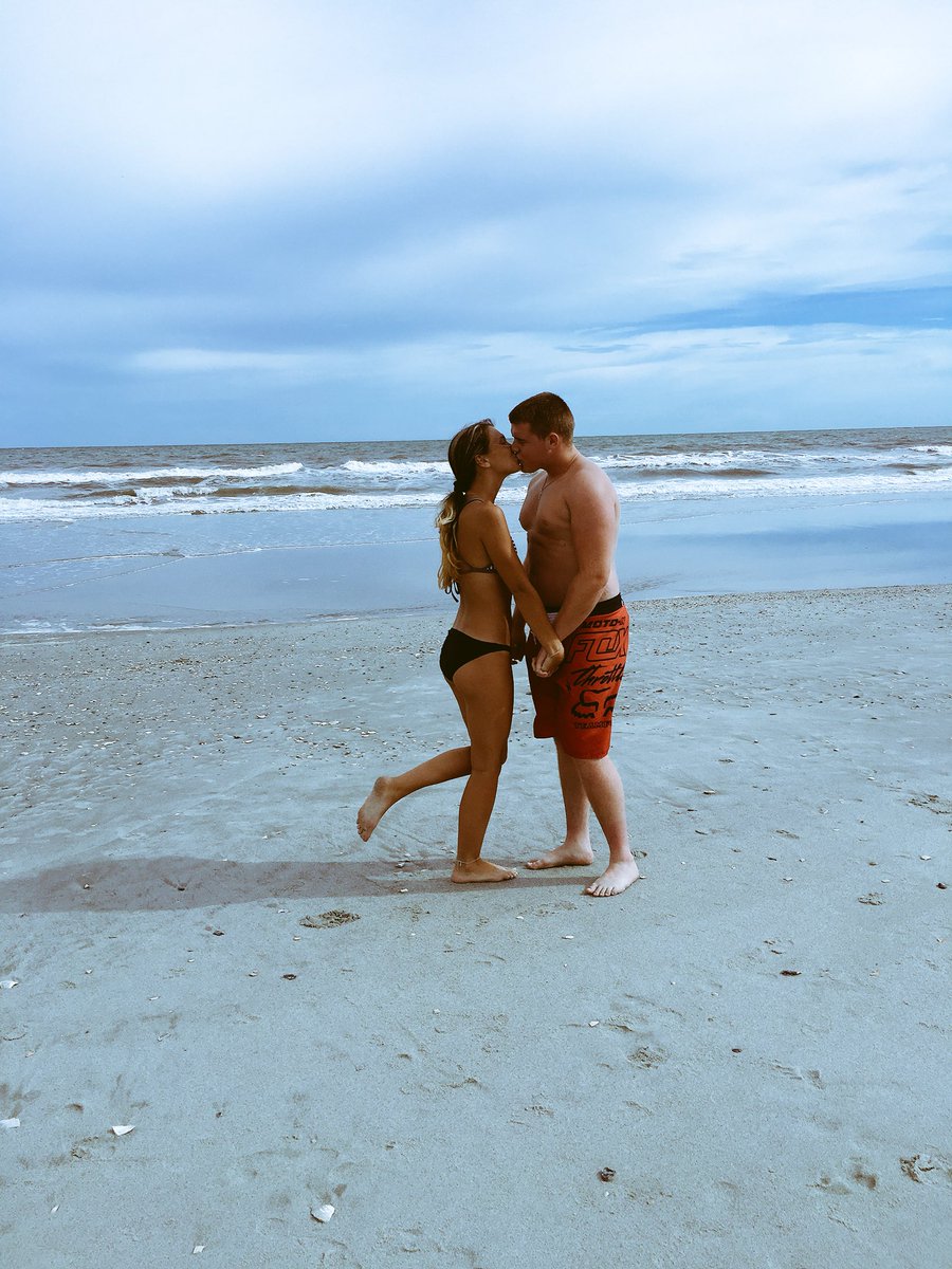 kinleypatt's tweet photo. 10 Month with YOU?!😍 I love life with you! Everyday is more and more special when I’m living it with the man I’m going to marry! https://t.co/Ec2bxonLan