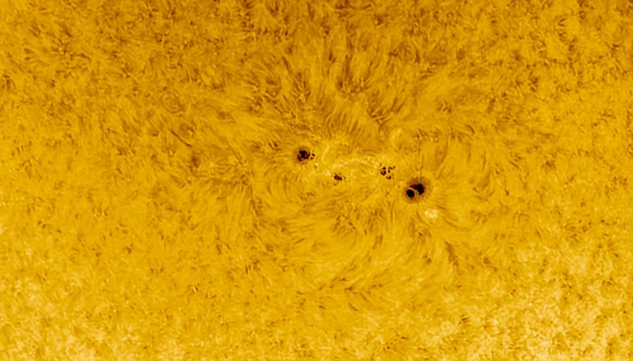 NARIT_Thailand's tweet image. รางวัลรองชนะเลิศอันดับ 1 ประเภทวัตถุในระบบสุริยะ
ชื่อภาพ “Sunspot AR2699”
นายสิทธิ์ สิตไทย

#ประกวดภาพถ่ายทางดาราศาสตร์2561 #astronomy  #SolarSystemObjects #Astrophotography #AstrophotoContest2018 #NARIT #Thailand