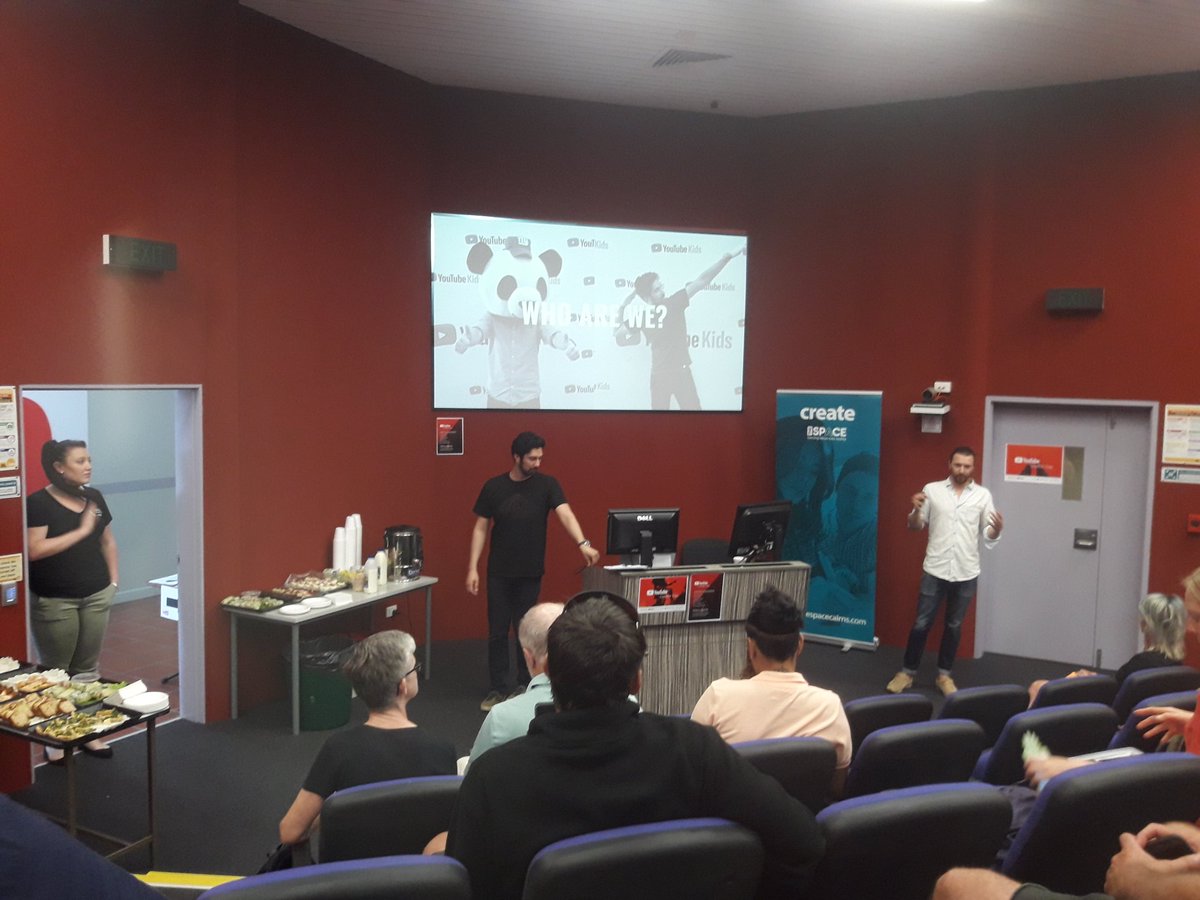 larissaontour's tweet photo. @advanceqld
@changerstudios
#createqld
#alm102
YouTube Creator Day, brought to you by the state government and YouTube! https://t.co/9DghlfF41S