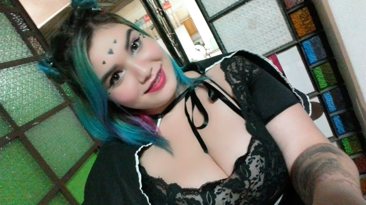 Online now my vampires @stripchat #KimmyVampire #webcam #webcamgirl #webcam...